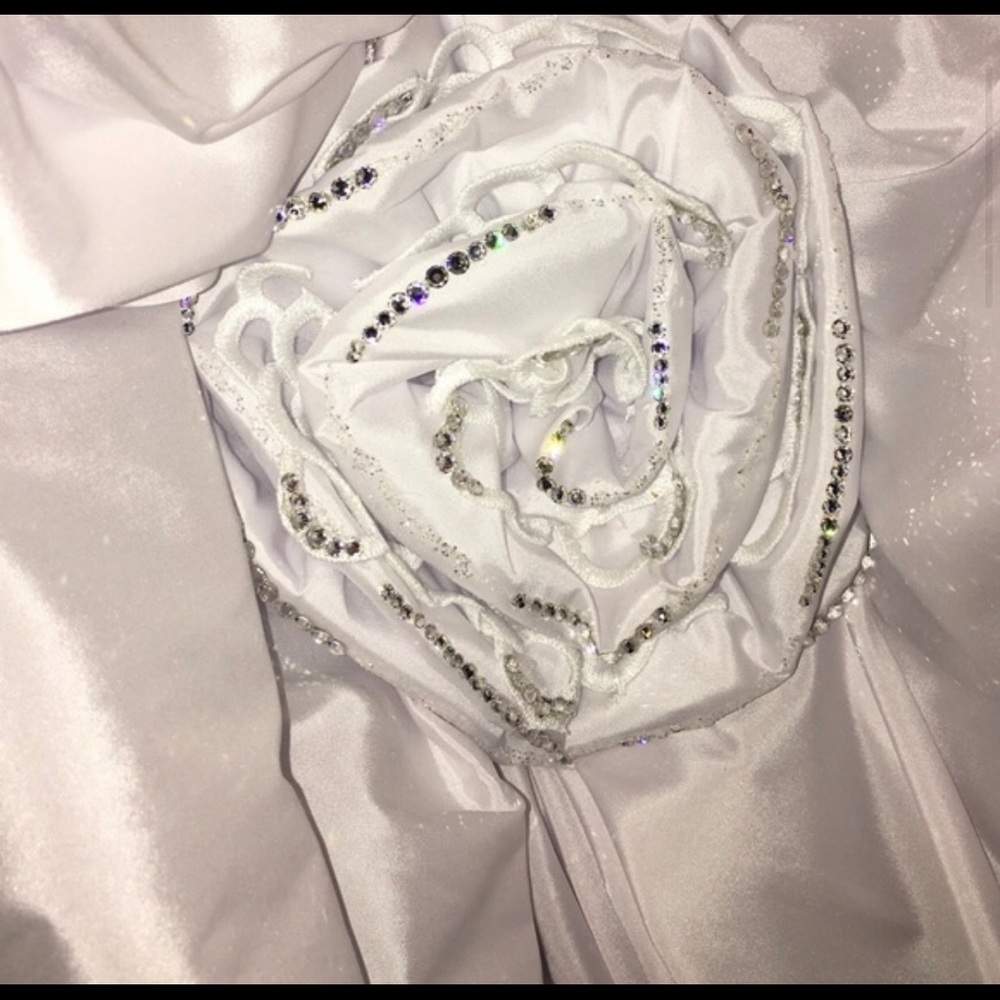 Ballgown Wedding dress with receipt attached - Picture 6 of 8